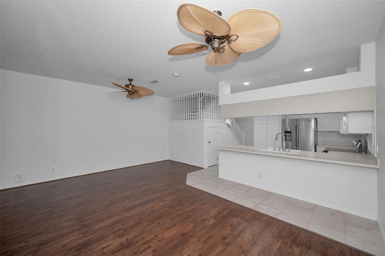 OAKHURST MANOR TWNHMS - Residential