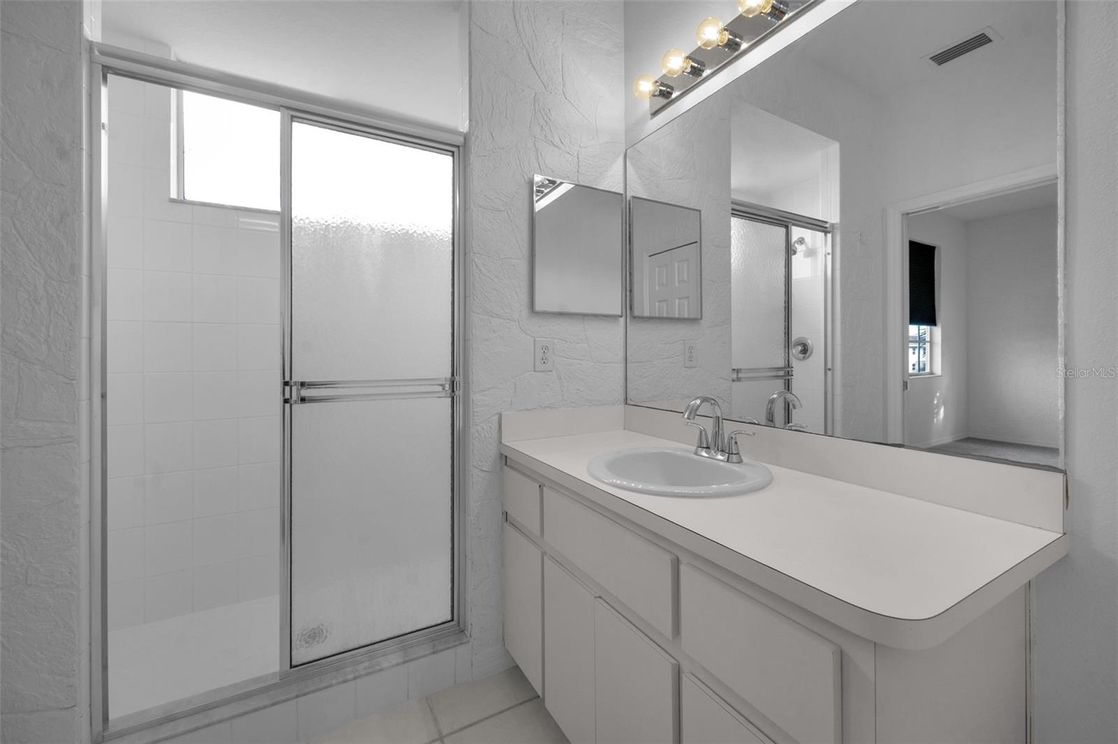 OAKHURST MANOR TWNHMS - Residential