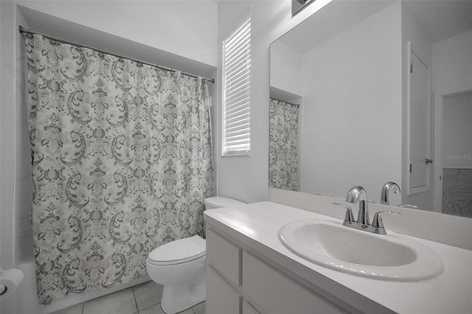 OAKHURST MANOR TWNHMS - Residential