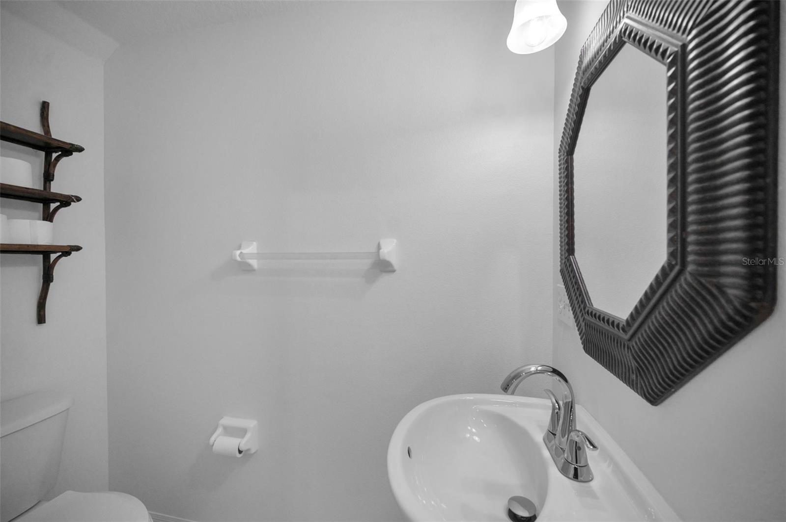 OAKHURST MANOR TWNHMS - Residential