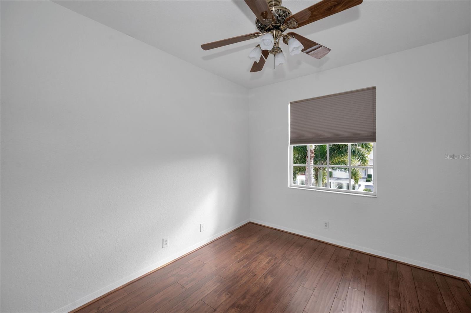 OAKHURST MANOR TWNHMS - Residential