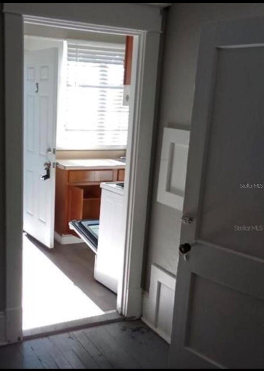 EOLA PARK HEIGHTS - Residential Lease