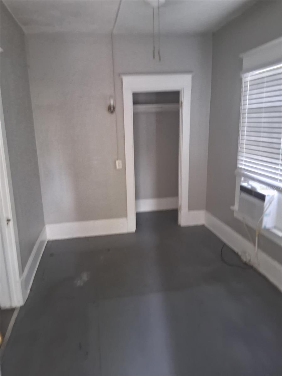 EOLA PARK HEIGHTS - Residential Lease