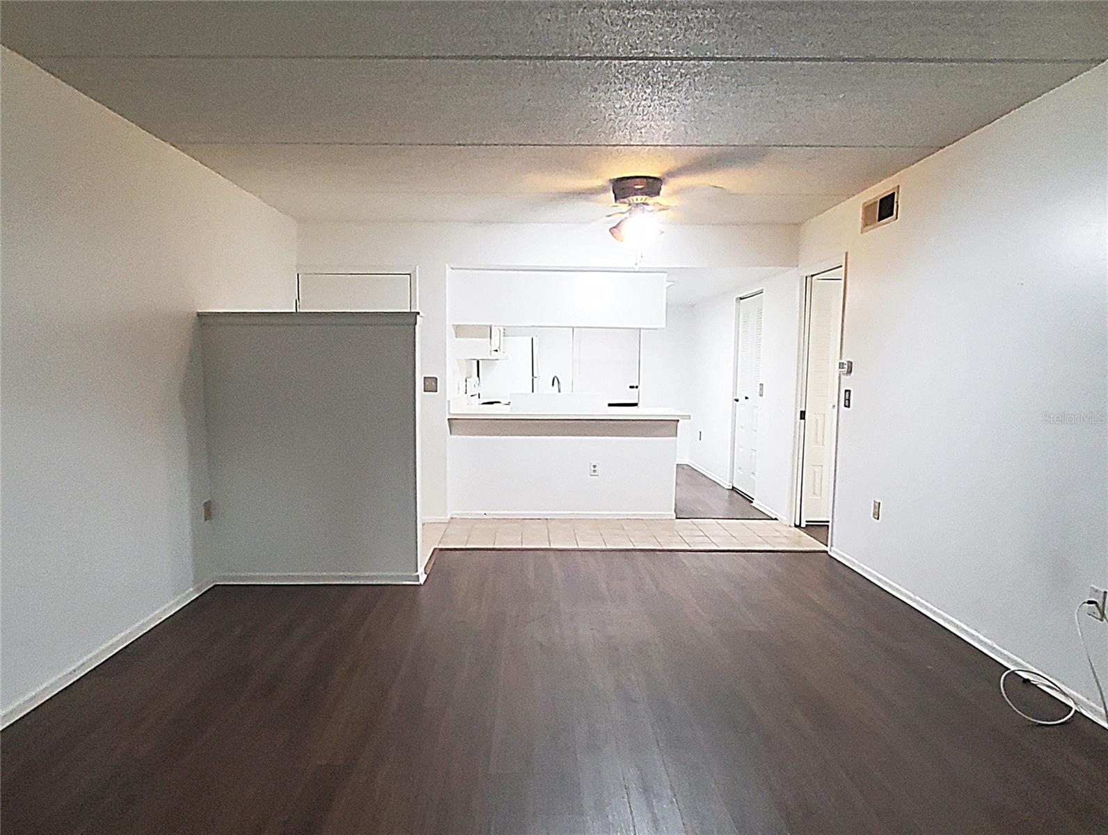 MEADOWS CONDO AT EAST LAKE WOODLANDS - Residential