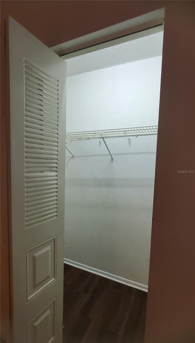 MEADOWS CONDO AT EAST LAKE WOODLANDS - Residential