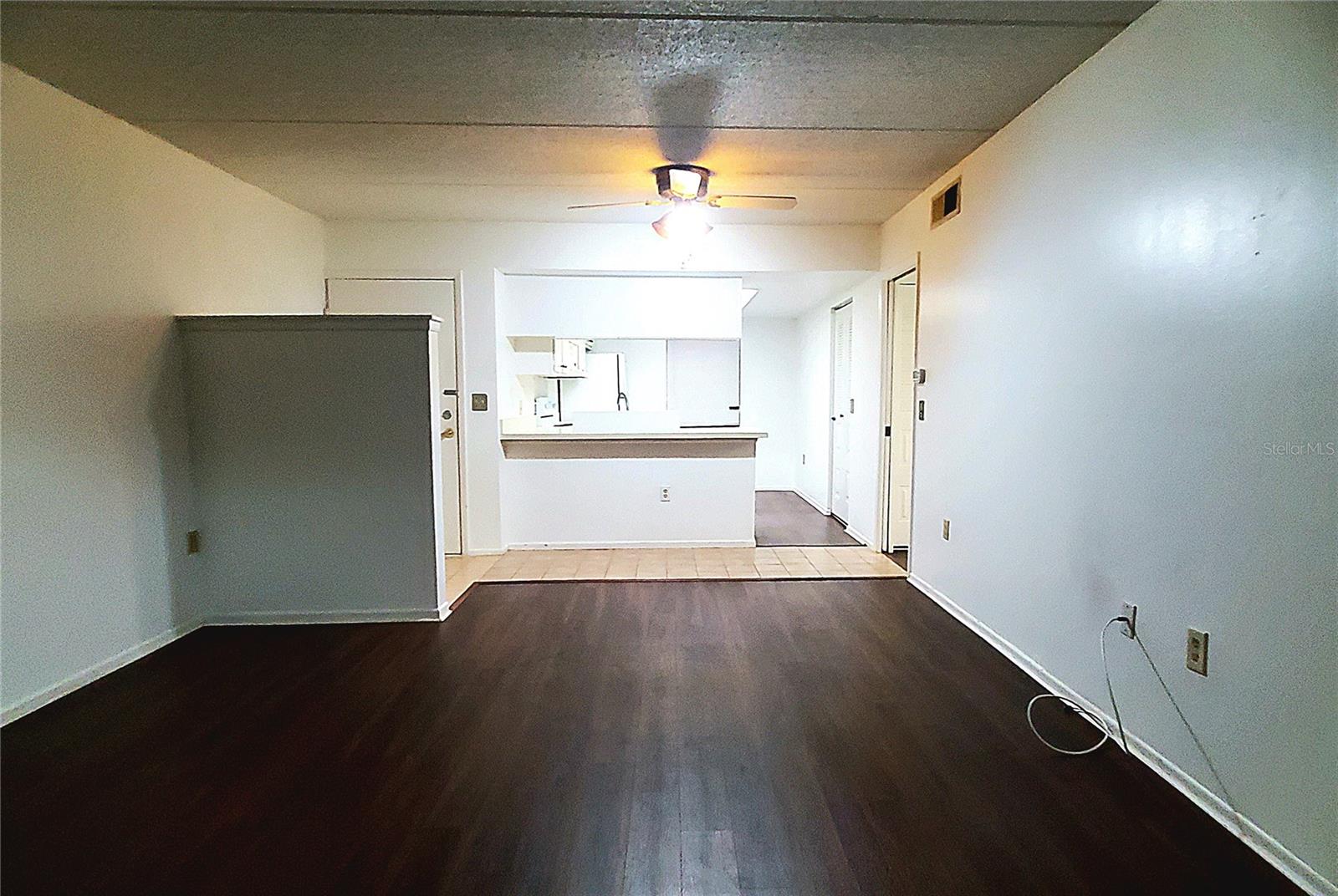 MEADOWS CONDO AT EAST LAKE WOODLANDS - Residential