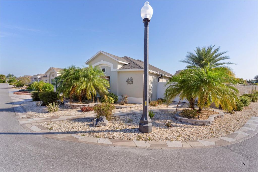 Photo of 16839 SE 91st Crenshaw Terrace, The Villages, FL 32162 (MLS # G5103755)