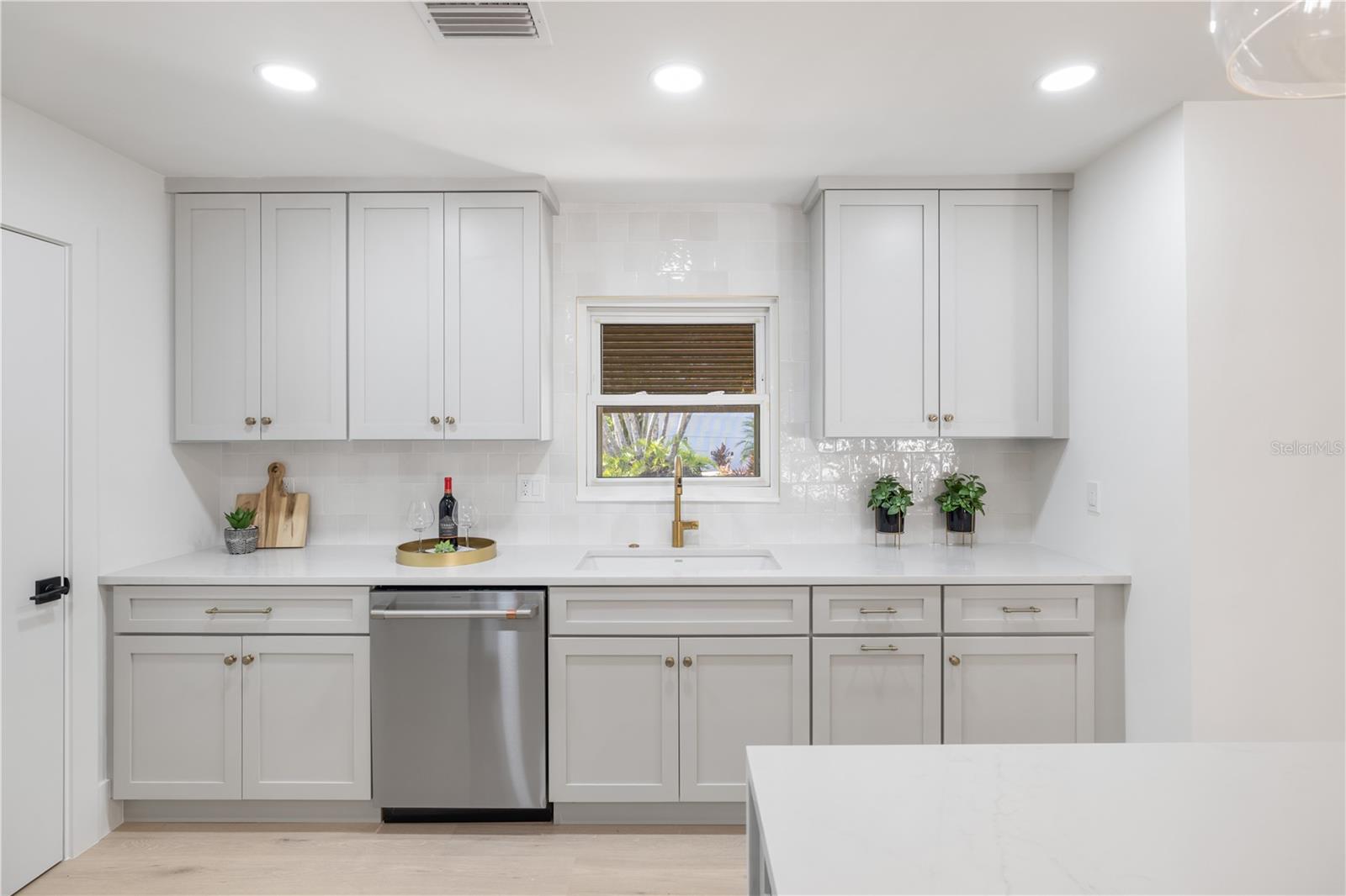 SAN REMO ESTATES - Residential