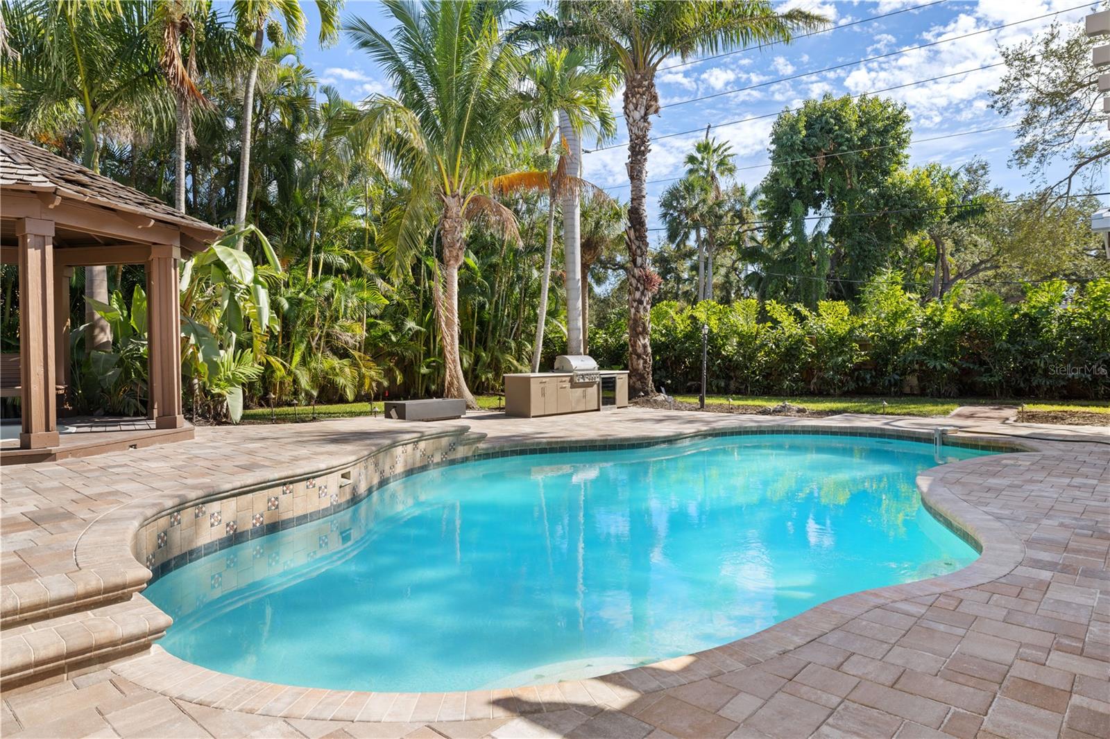 SAN REMO ESTATES - Residential