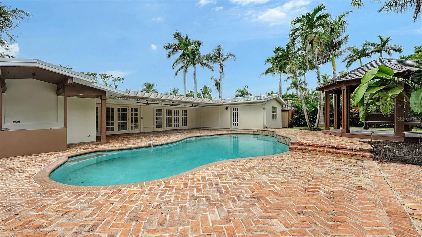 SAN REMO ESTATES - Residential