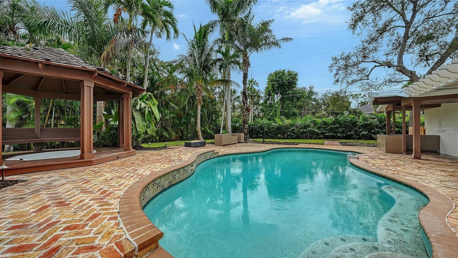 SAN REMO ESTATES - Residential