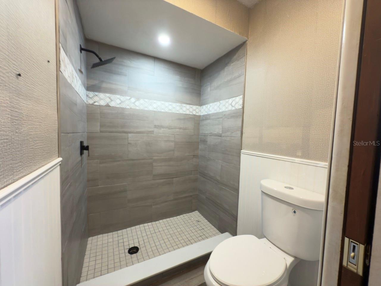 TROP G A - Residential