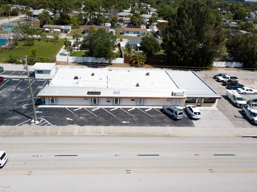 Photo of 1552 S Mccall Road, Englewood, FL 34223 (MLS # D6143852)