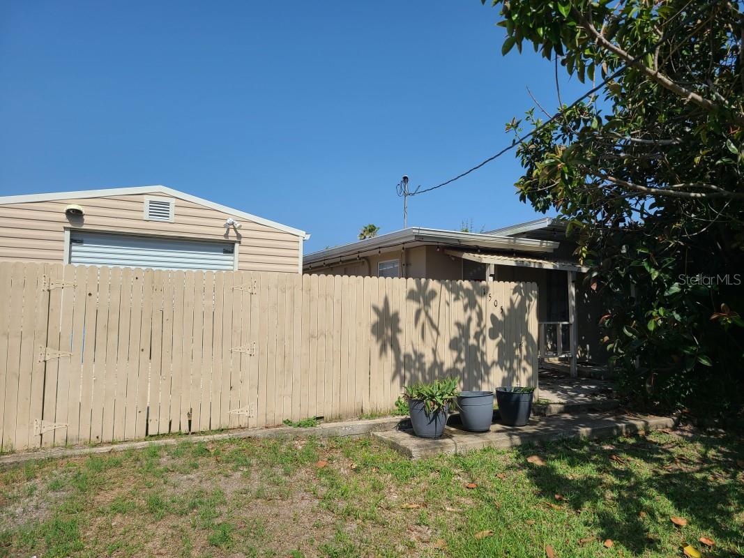 1505 N PENINSULA AVENUE