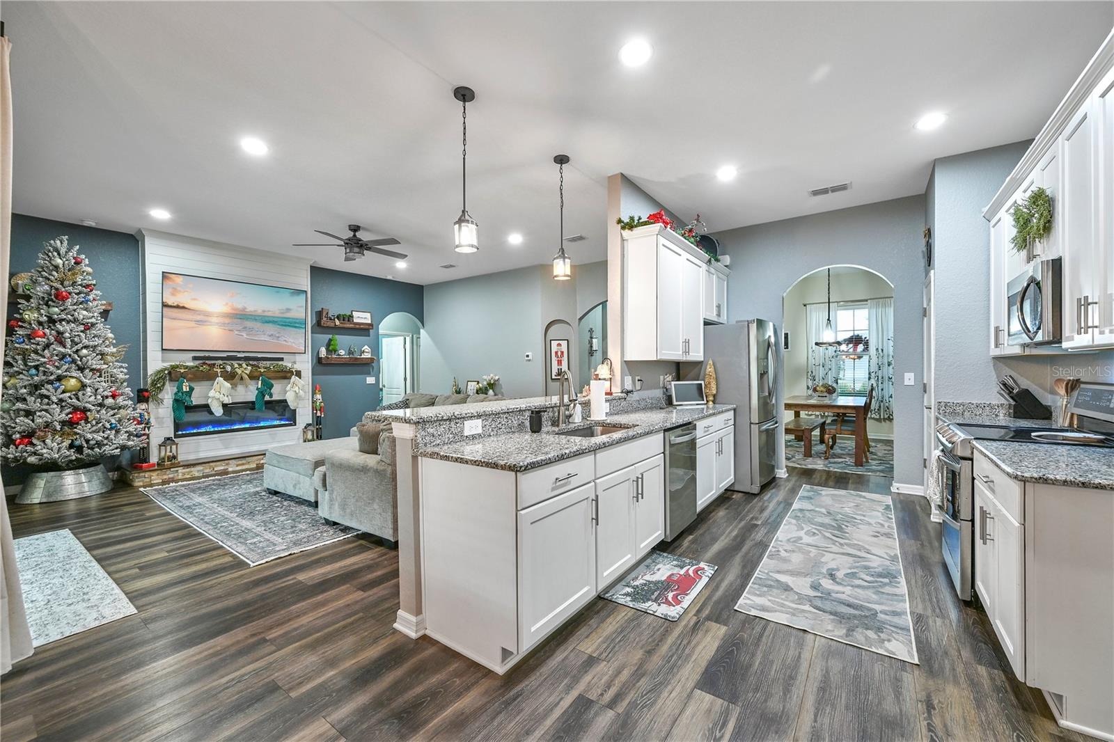 ESTATES/ENGLISH CRK - Residential