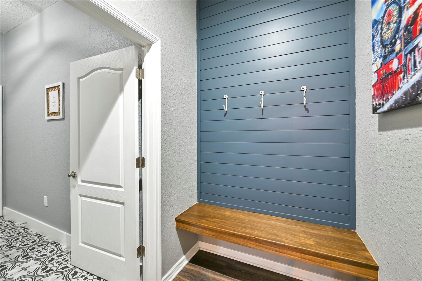 ESTATES/ENGLISH CRK - Residential