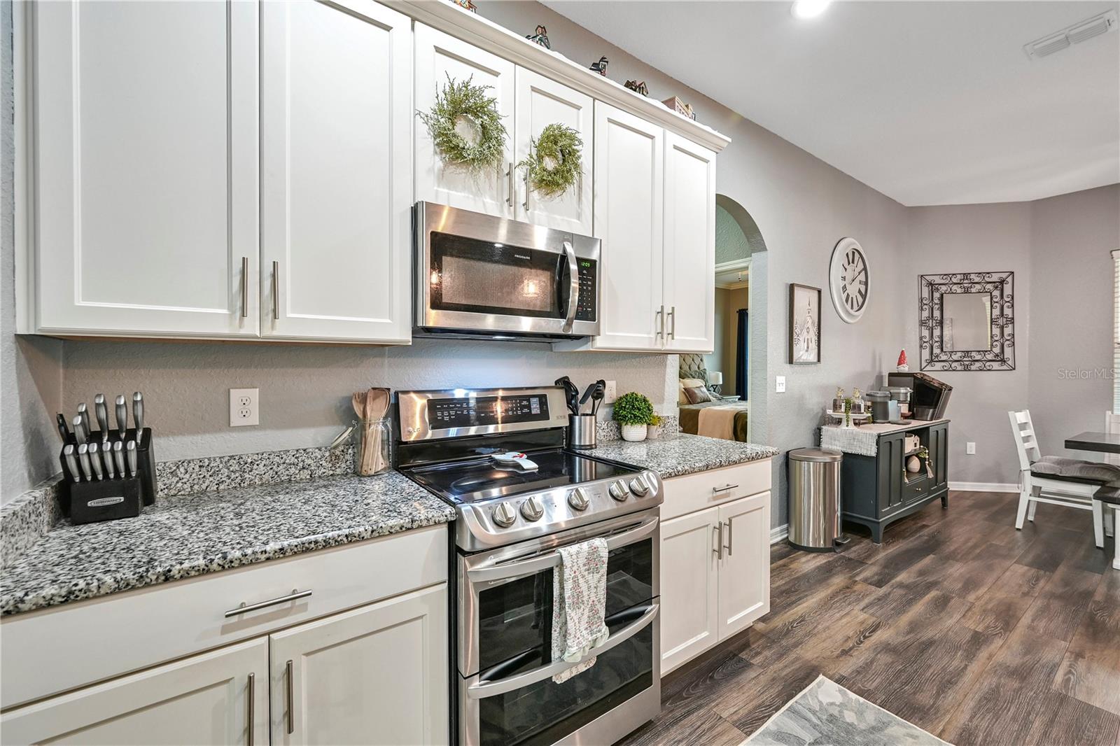 ESTATES/ENGLISH CRK - Residential