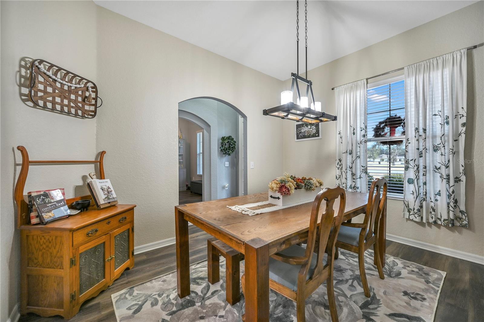 ESTATES/ENGLISH CRK - Residential