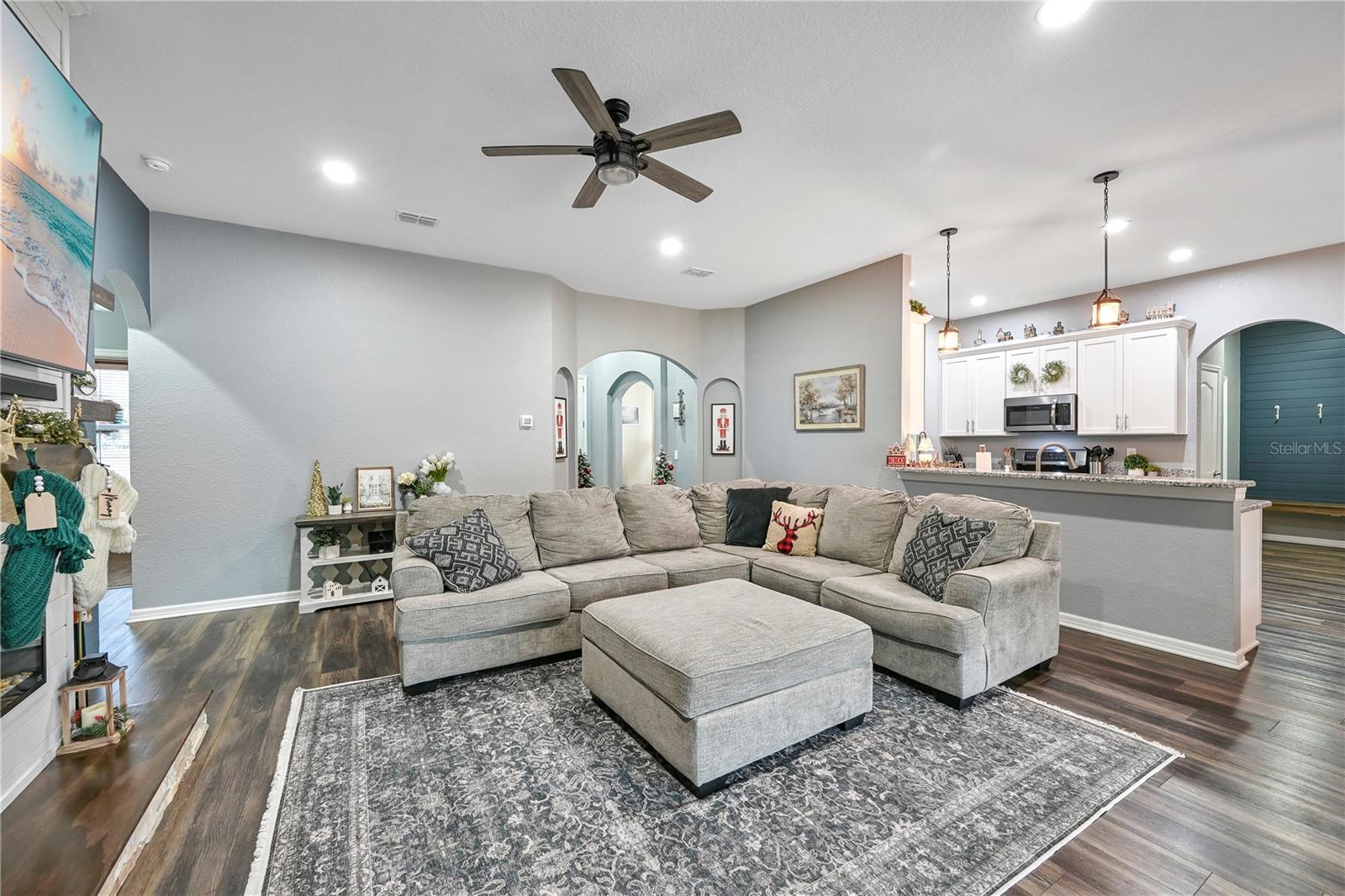 ESTATES/ENGLISH CRK - Residential