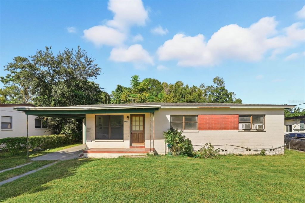 Photo of 5607 Andora Street, Orlando, FL 32807 (MLS # O6354004)
