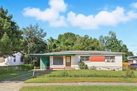 Photo of 5607 Andora Street, Orlando, FL 32807 (MLS # O6354004)