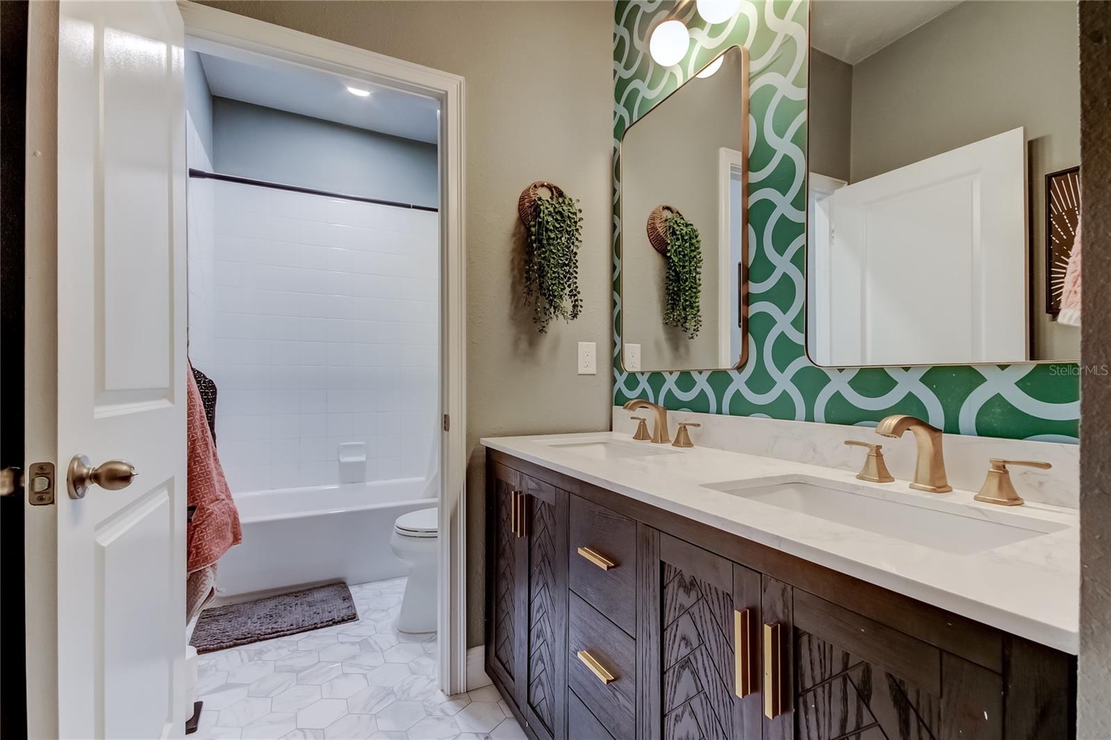 CHAMPIONS FOREST - Residential