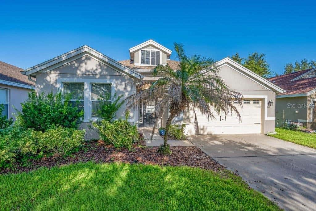 Photo of 6105 Gannetside Place, Lithia, FL 33547 (MLS # TB8539977)