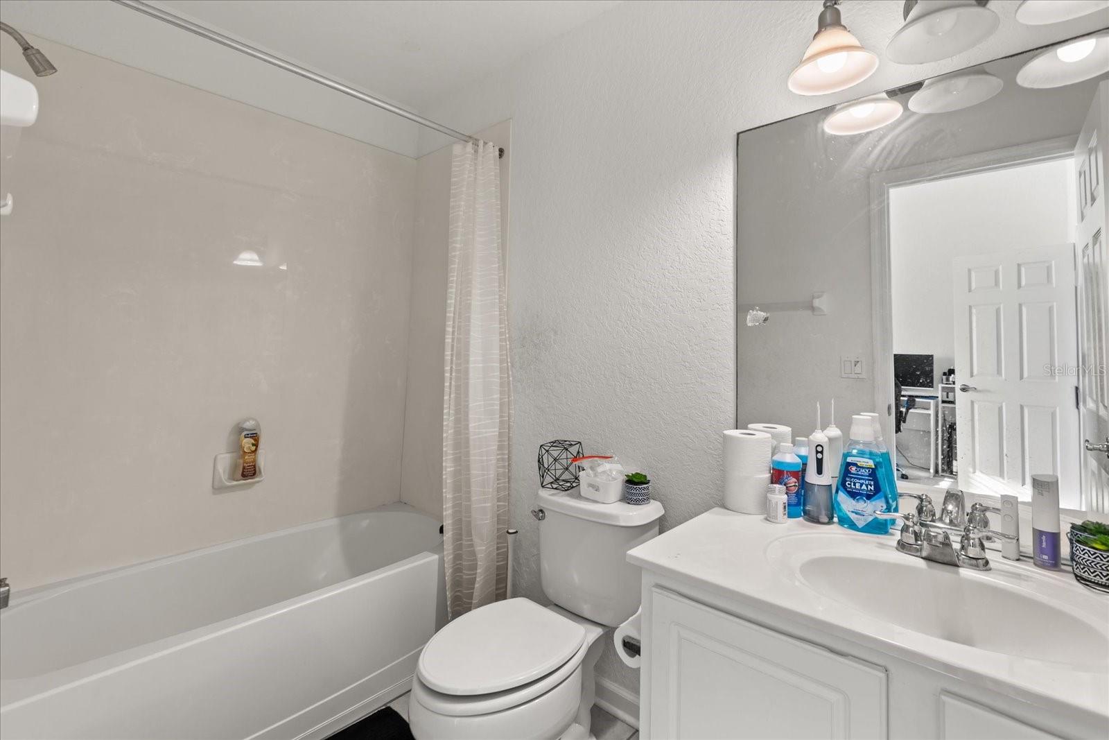 REGENCY OAKS UNIT ONE - Residential