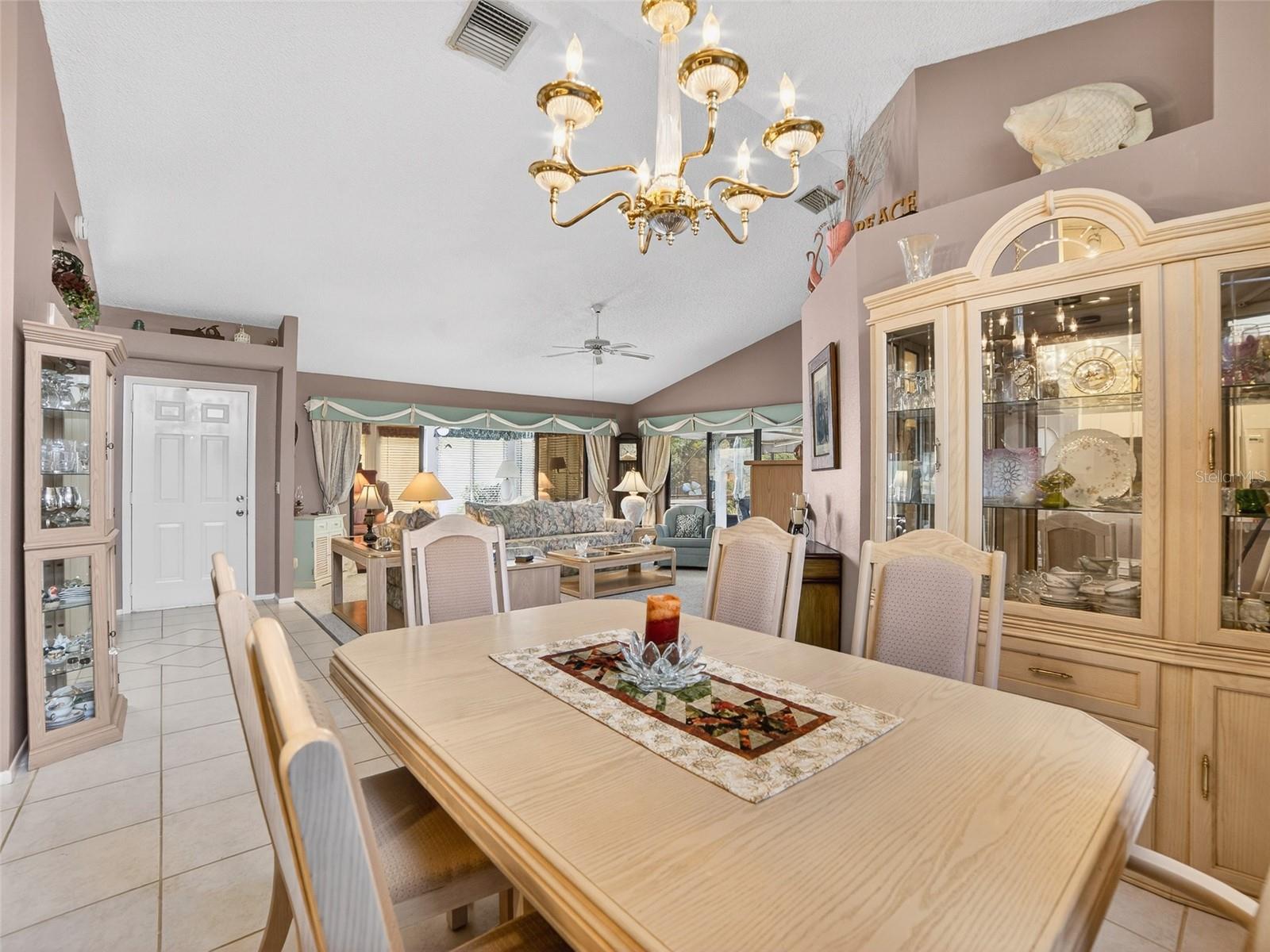 TREE TOPS AT RANGER POINT - Residential