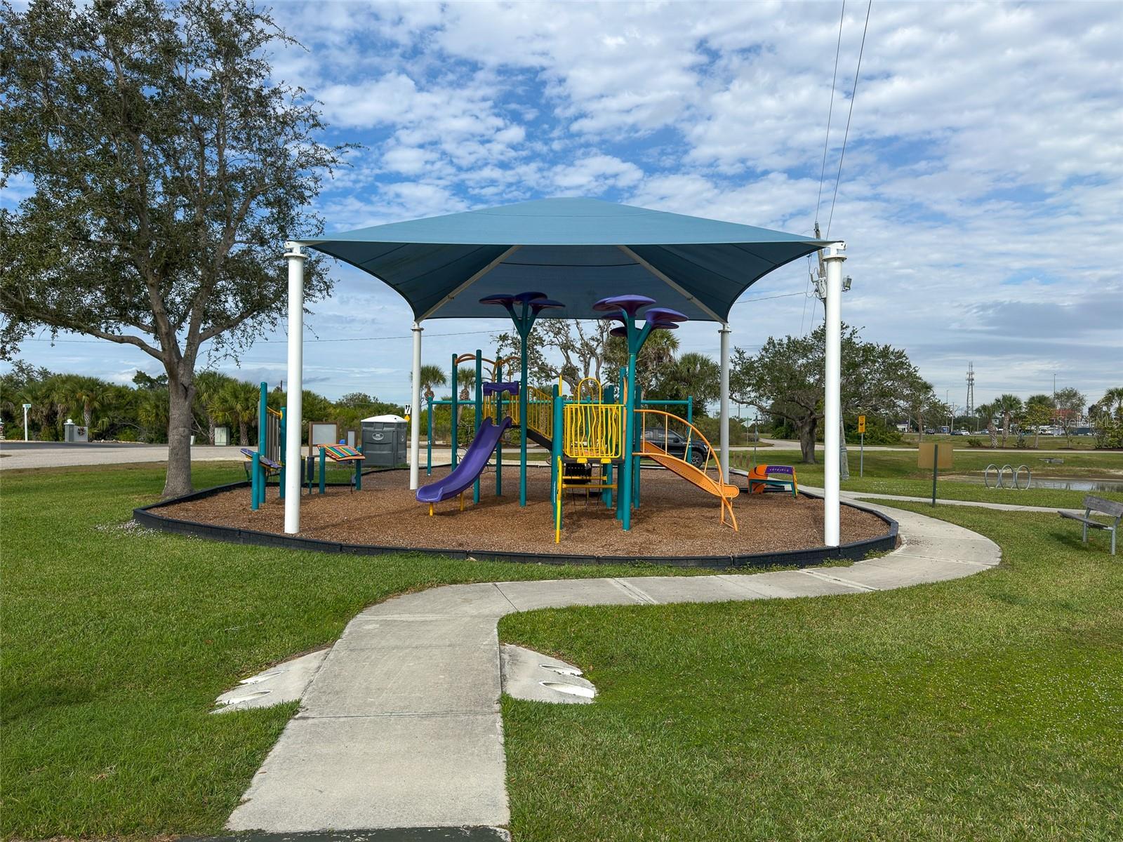 TREE TOPS AT RANGER POINT - Residential