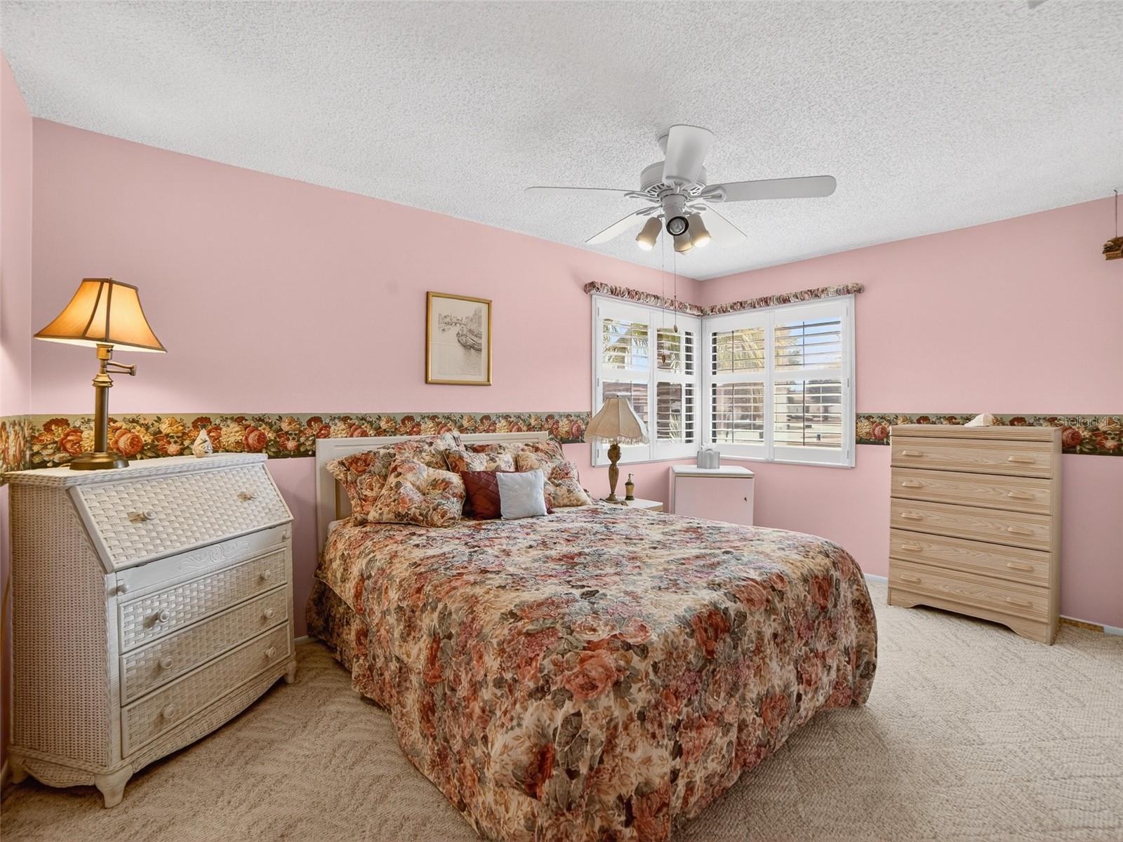 TREE TOPS AT RANGER POINT - Residential