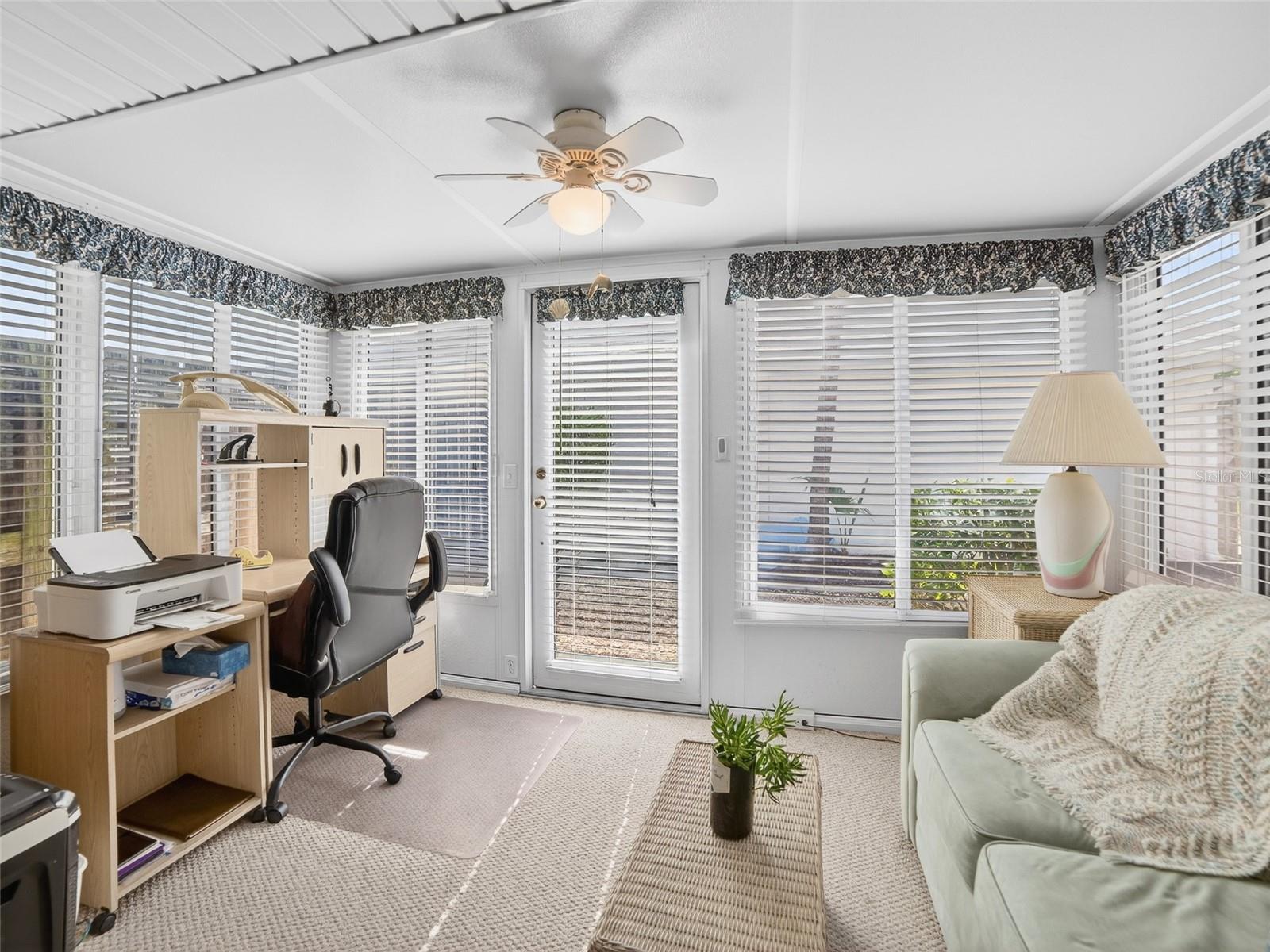 TREE TOPS AT RANGER POINT - Residential