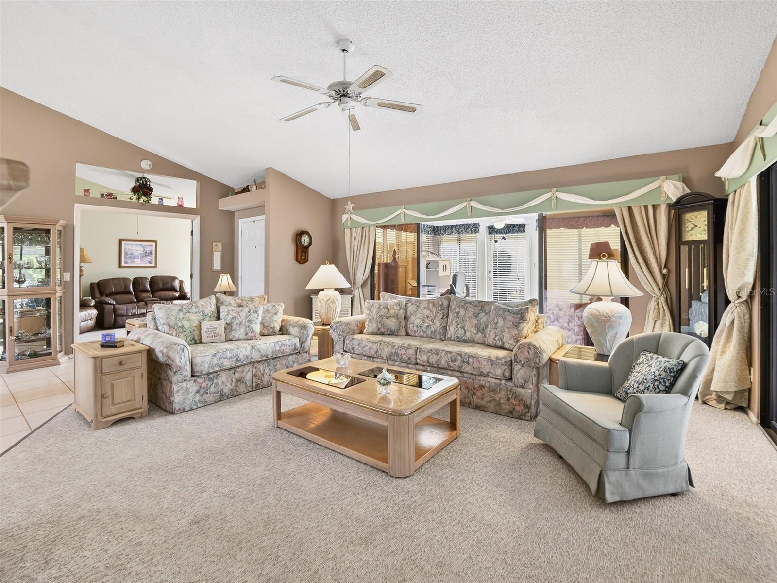 TREE TOPS AT RANGER POINT - Residential