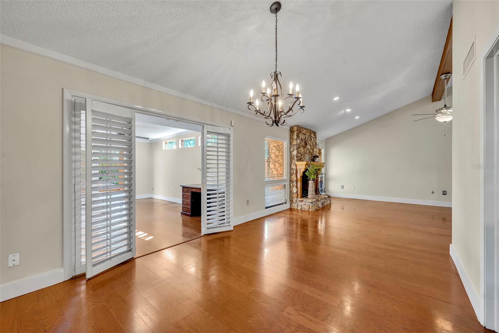 OAKS OF SANFORD - Residential