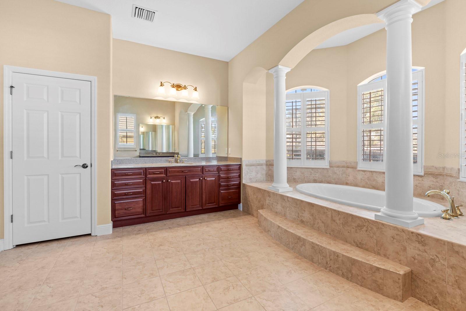 DARBY LAKE - Residential