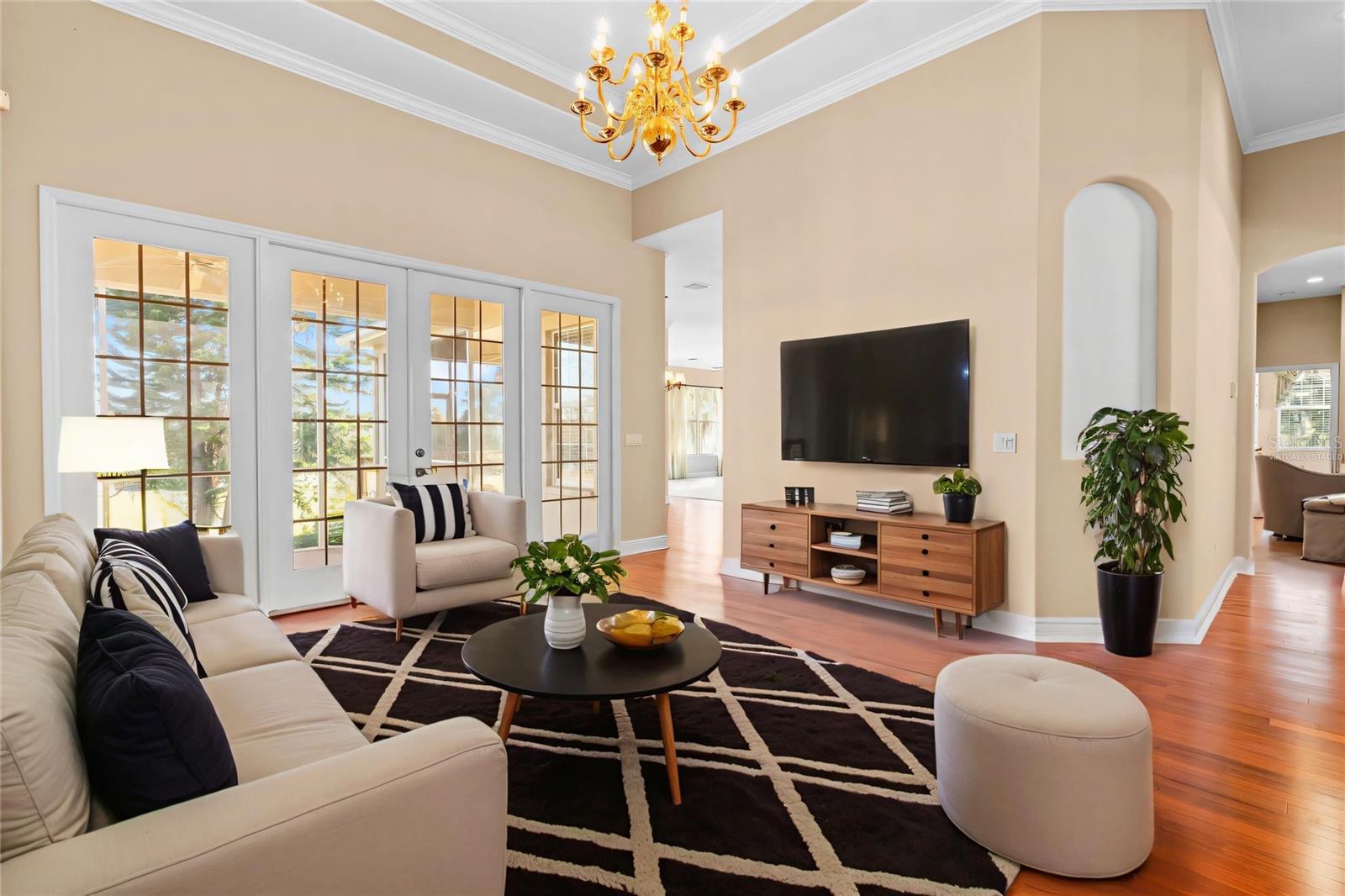 827 JOHN CRESSLER DRIVE