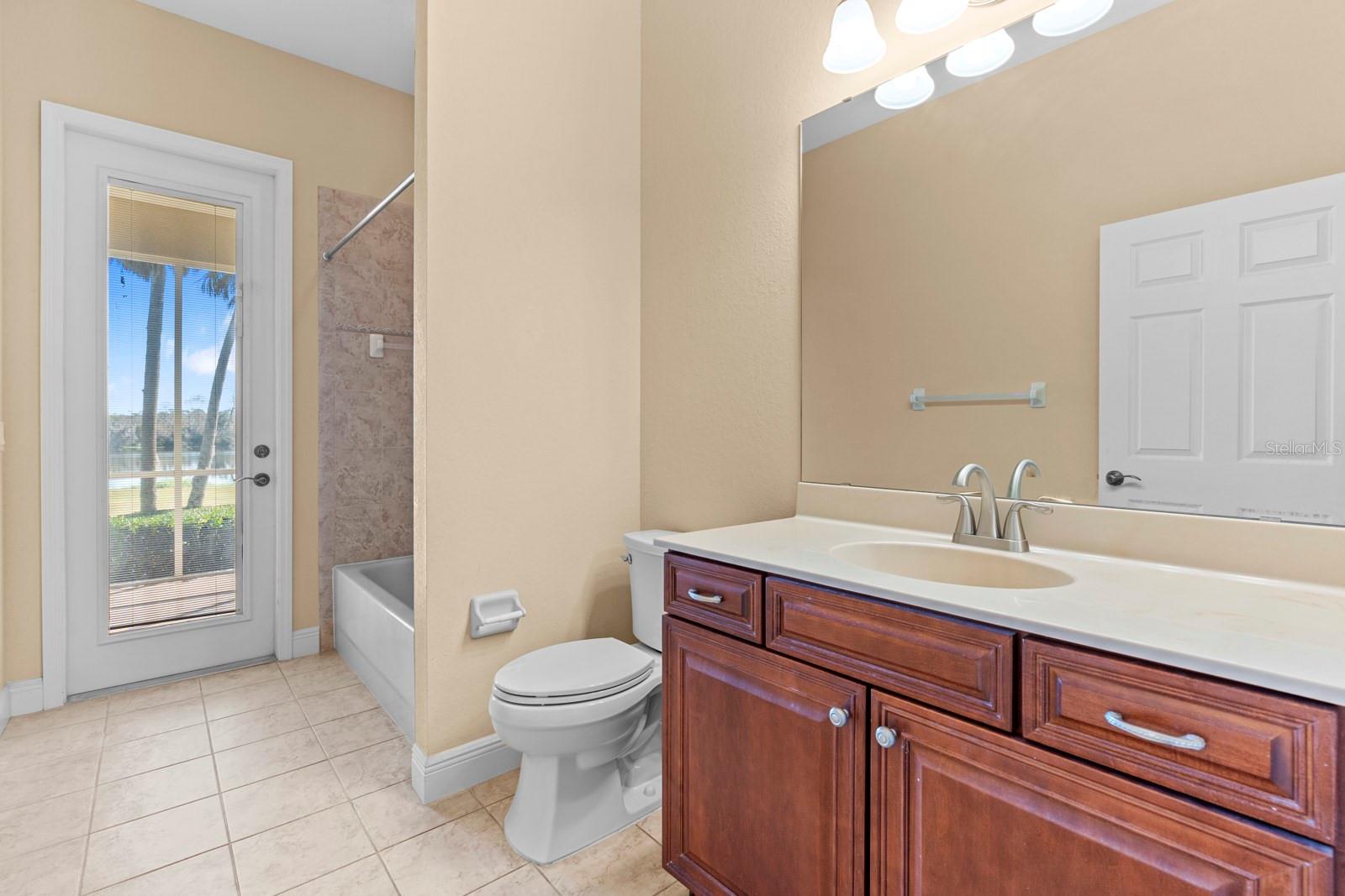 DARBY LAKE - Residential