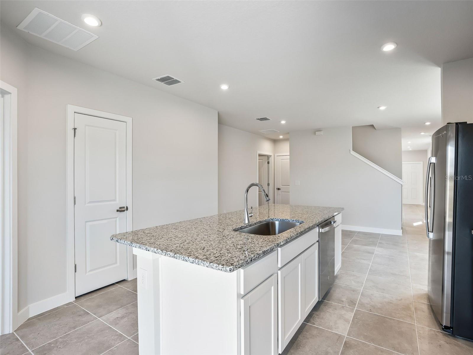 HAMMOCK OAKS TOWNHOMES - Residential