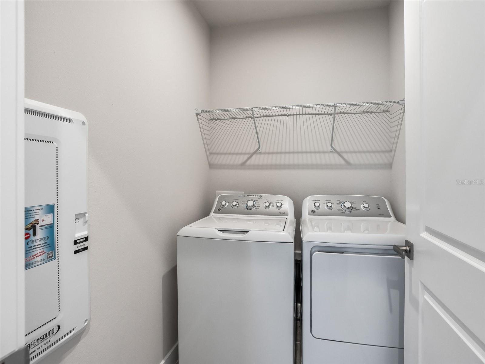 HAMMOCK OAKS TOWNHOMES - Residential