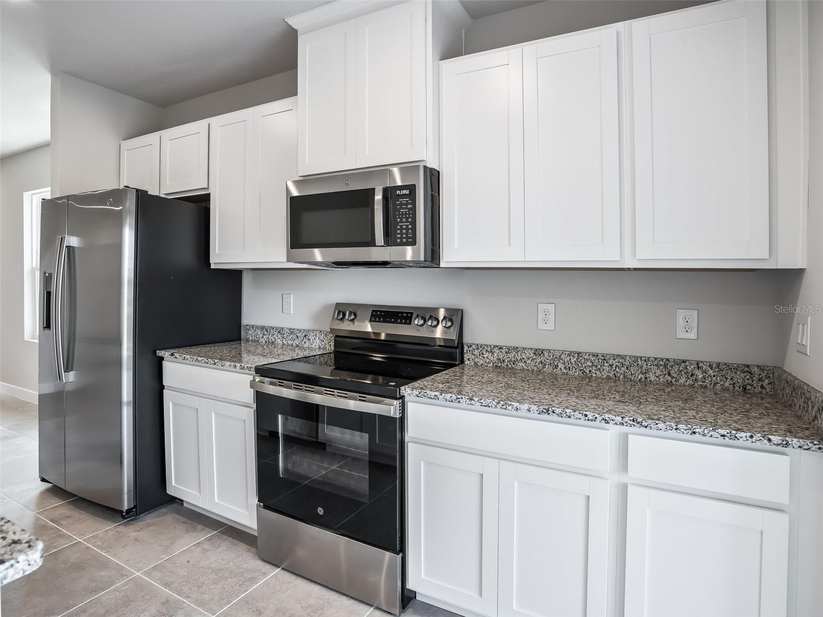 HAMMOCK OAKS TOWNHOMES - Residential