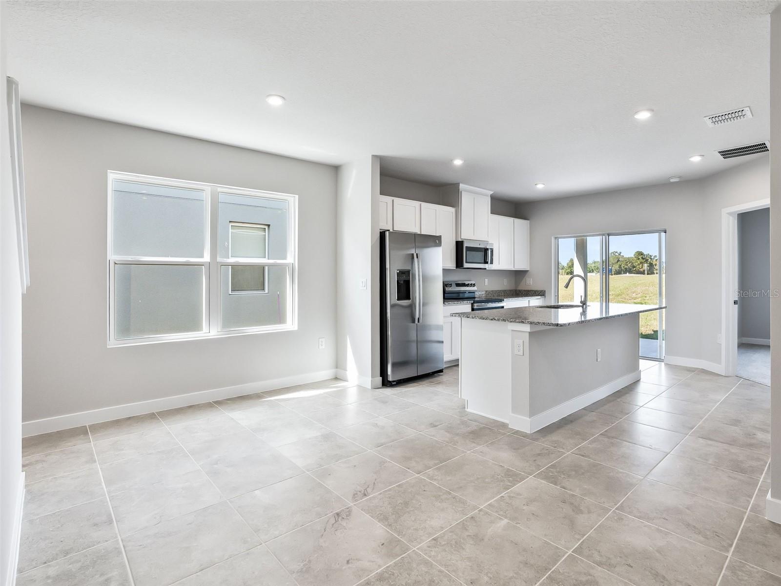 HAMMOCK OAKS TOWNHOMES - Residential