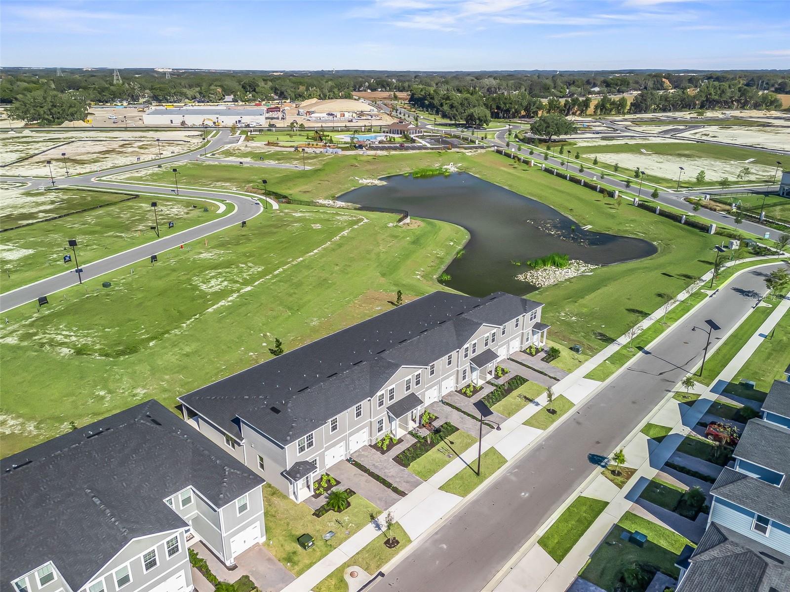 HAMMOCK OAKS TOWNHOMES - Residential