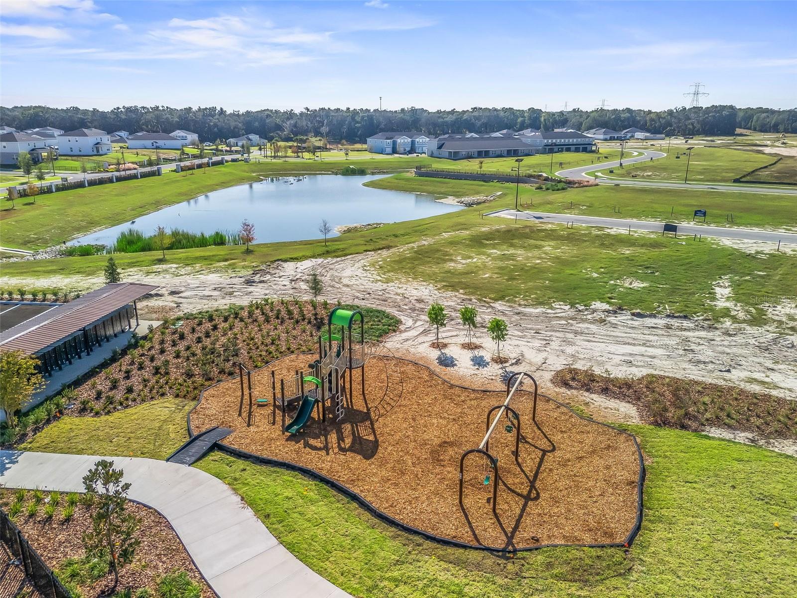 HAMMOCK OAKS TOWNHOMES - Residential