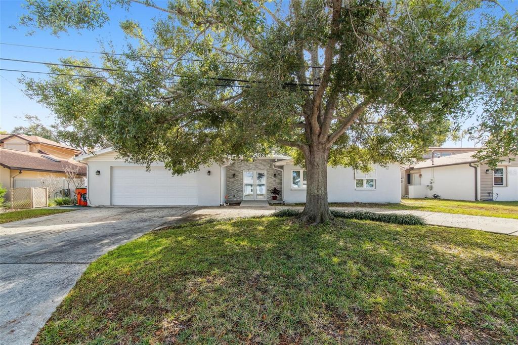 Photo of 12946 88th Avenue, Seminole, FL 33776 (MLS # TB8456761)