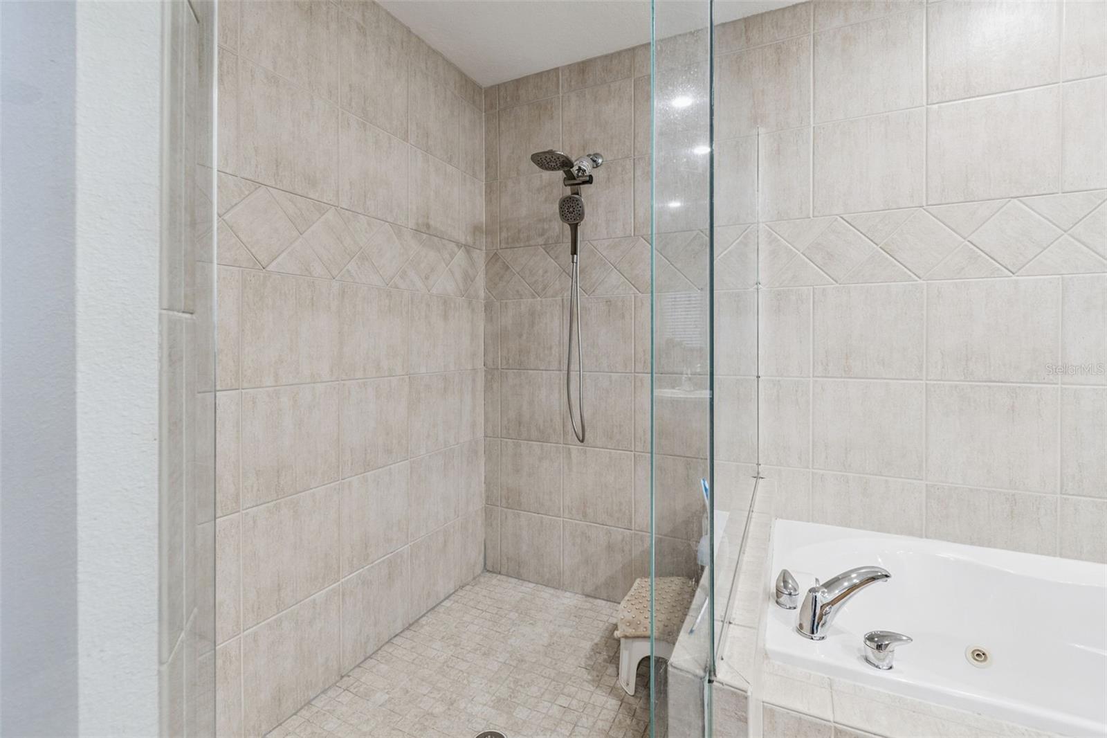 FARM REPLAT - Residential