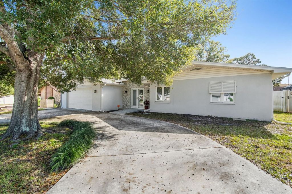 Photo of 12946 88th Avenue, Seminole, FL 33776 (MLS # TB8456761)