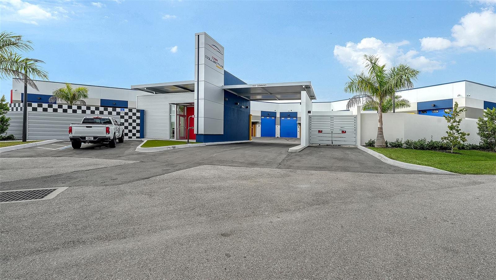 CAR COLLECTIVE - Residential