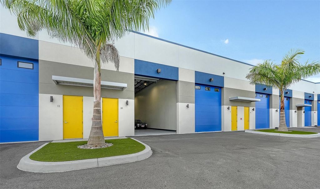 Photo of 8100 Ciboney Court #10, Sarasota, FL 34240 (MLS # A4675806)