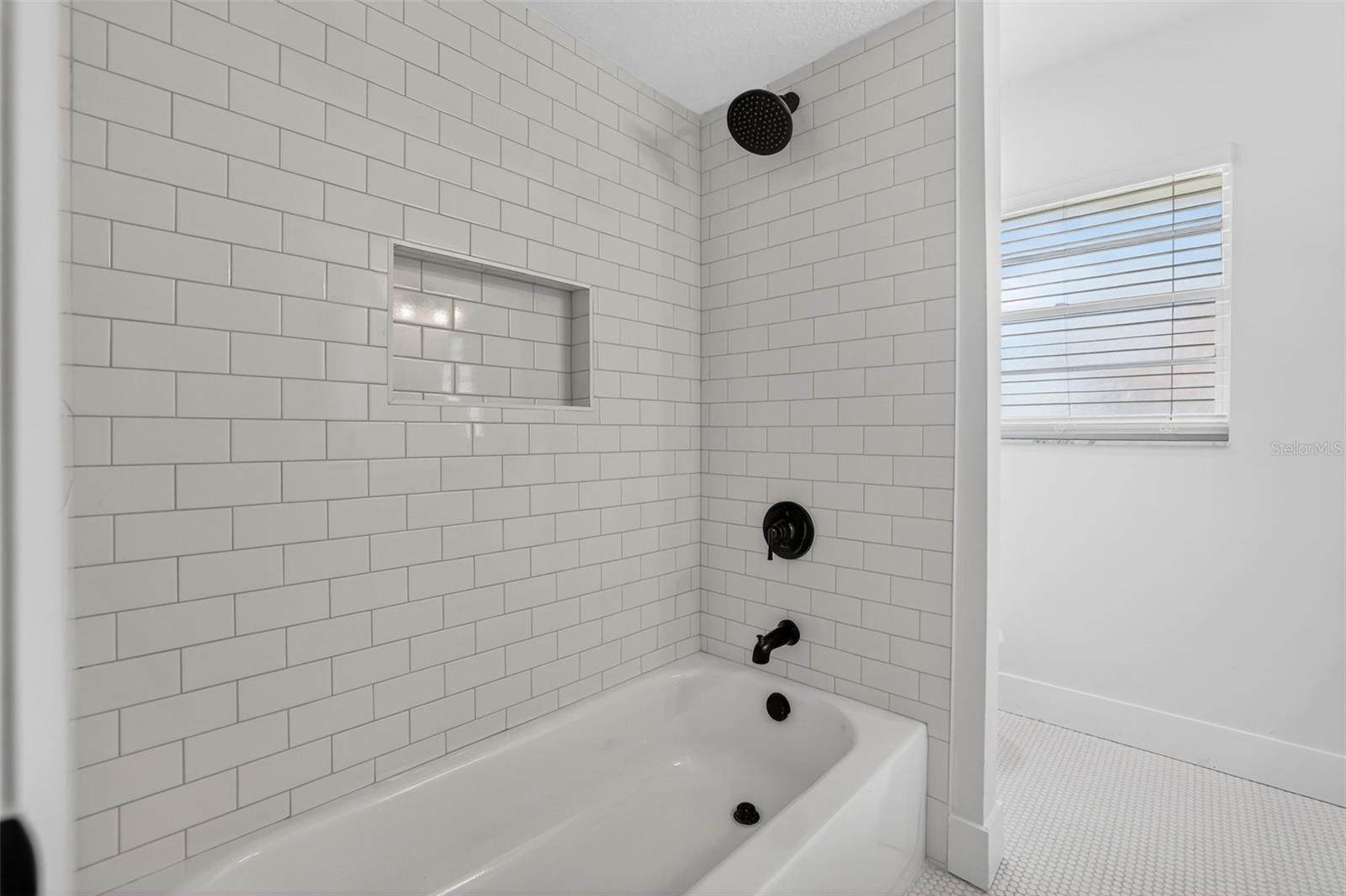 ELOISE WOODS LAKE MARIAM UNIT - Residential