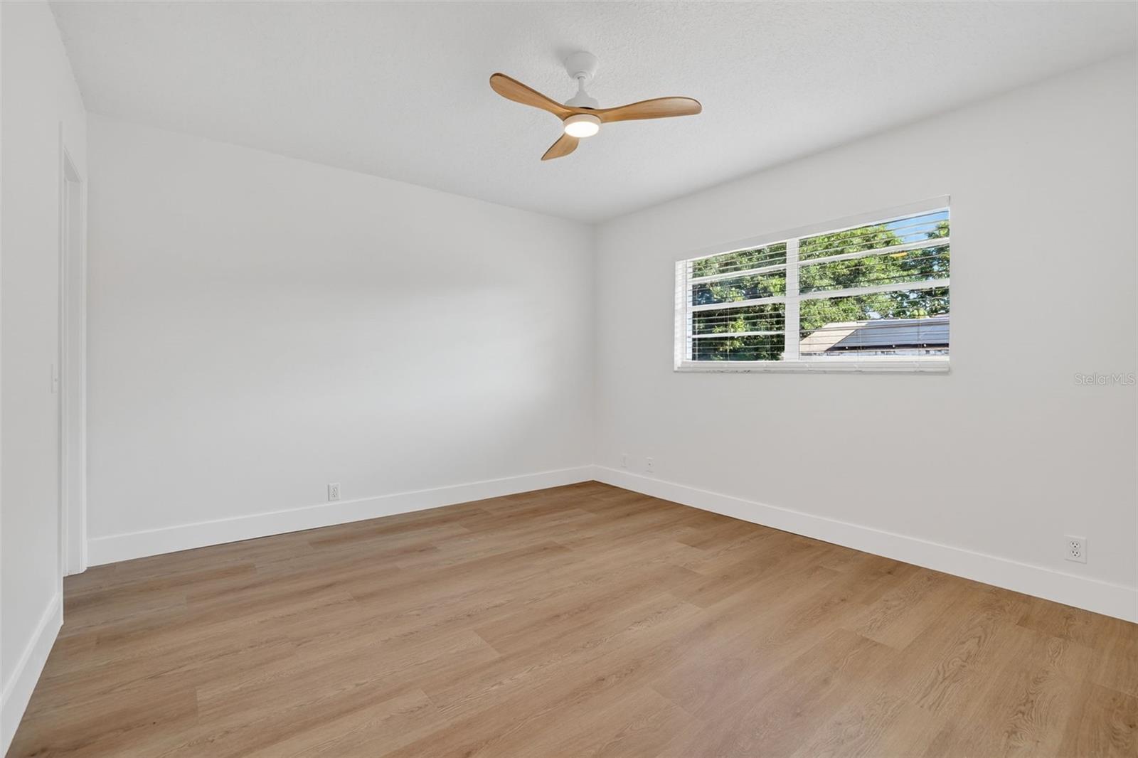 ELOISE WOODS LAKE MARIAM UNIT - Residential